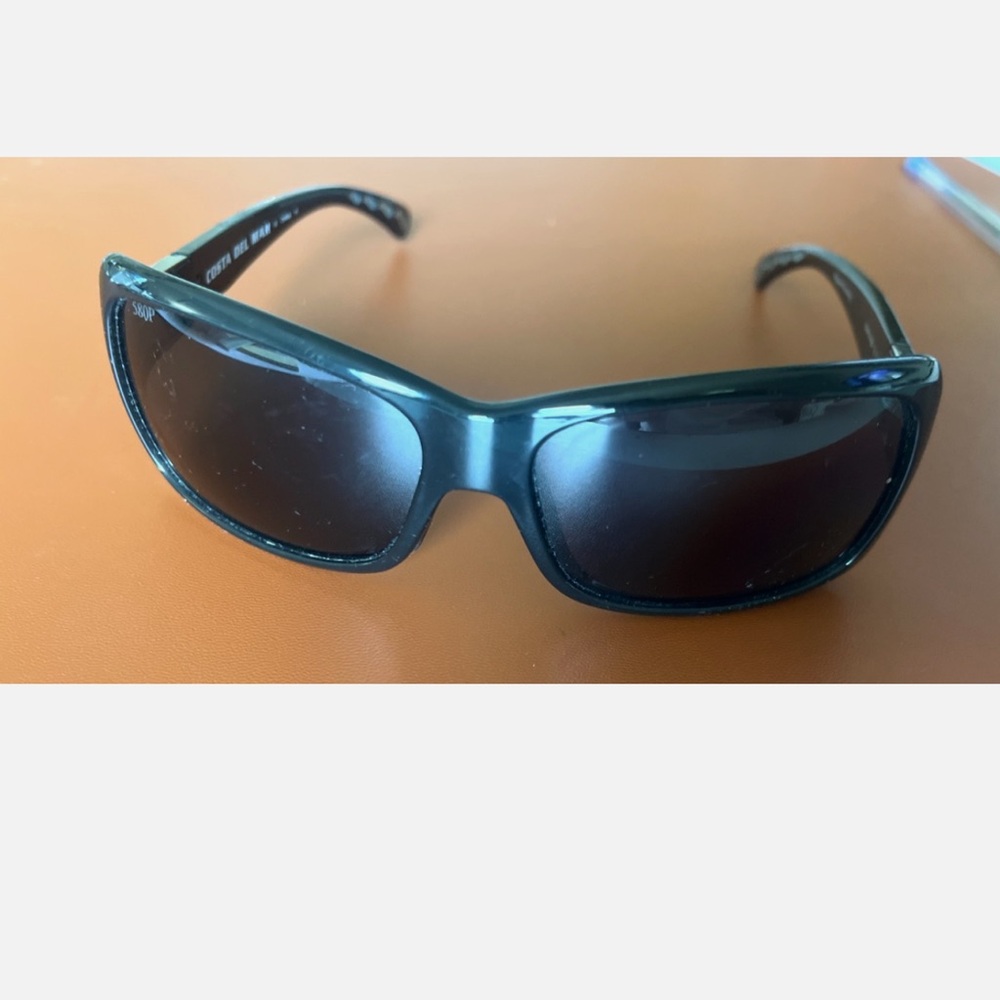 Costa Del Mar Sunglasses 580P Islamorada IL 11 Sunglasses Women’s Black Scratch